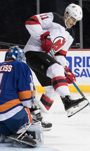 Greiss stops 35 shots, Islanders blank Devils 3-0